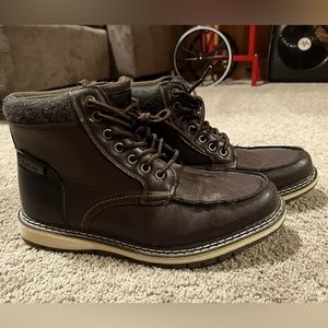 Men’s brown boots